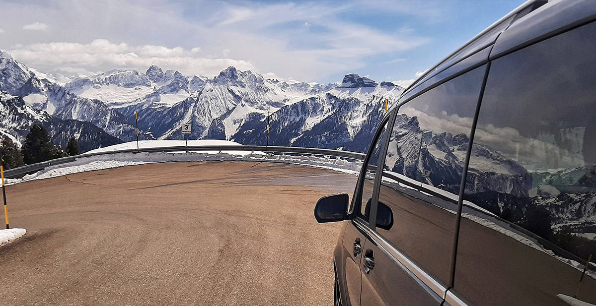 alta badia limousine dolomites